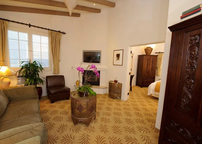 Cypress Inn